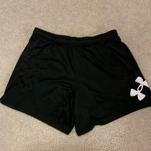 Women’s under armour shorts size large